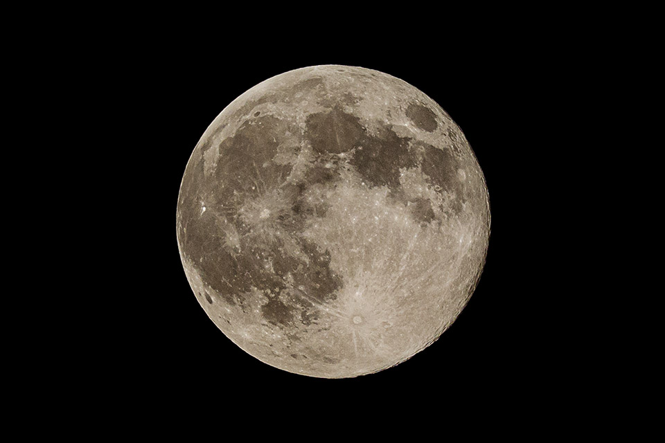 _43G8464 super moon v3