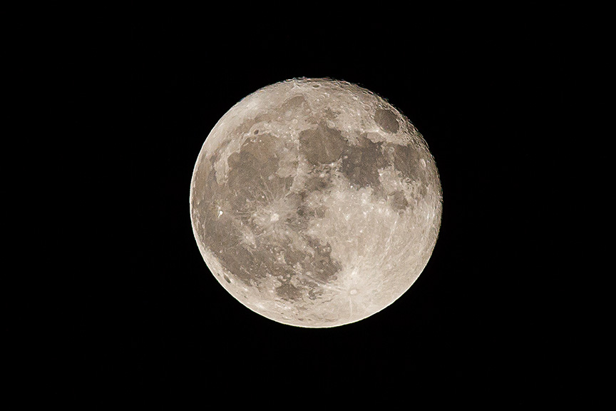 moon-10-16-16-v1_mg_8570