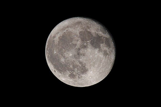 Day after Full Moon_v2_7D 7D_1920mm_MG_6795