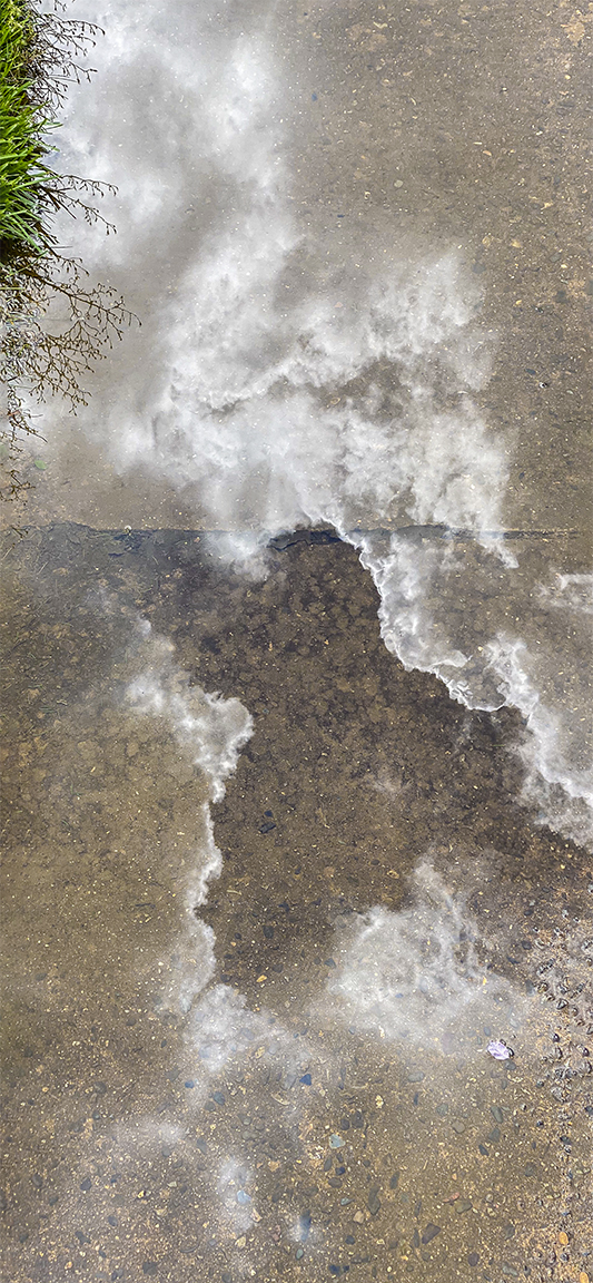 _Sidewalk_Clouds Reflection 4_img_iP11_Pro 6mm